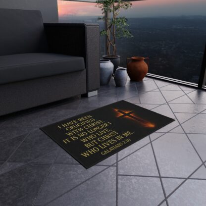 Christian Outdoor Rug with Inspiring Verse, Patio Mat, Entryway Decor, Galatians 2:20 Home Gift, Faith-Themed Outdoor Decoration - Image 4