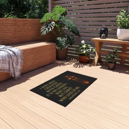 Christian Outdoor Rug with Inspiring Verse, Patio Mat, Entryway Decor, Galatians 2:20 Home Gift, Faith-Themed Outdoor Decoration - Image 3